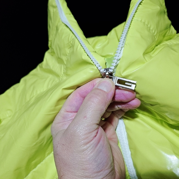 Electric Green Cropped Puffer Women's XL Jacket - Picture 2 of 3